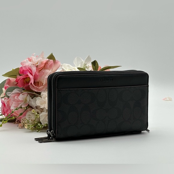 Coach Double Zip Travel Organizer In Signature Canvas - Picture 1 of 16